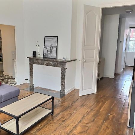 Apartament Wonderhost, Superbes Volumes Et Charme De L'Ancien Pau Zewnętrze zdjęcie