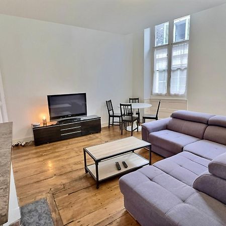 Apartament Wonderhost, Superbes Volumes Et Charme De L'Ancien Pau Zewnętrze zdjęcie