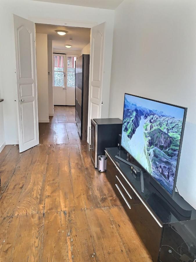 Apartament Wonderhost, Superbes Volumes Et Charme De L'Ancien Pau Zewnętrze zdjęcie