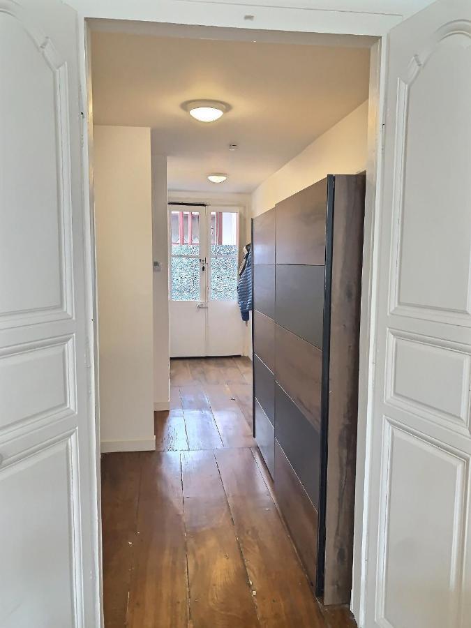 Apartament Wonderhost, Superbes Volumes Et Charme De L'Ancien Pau Zewnętrze zdjęcie