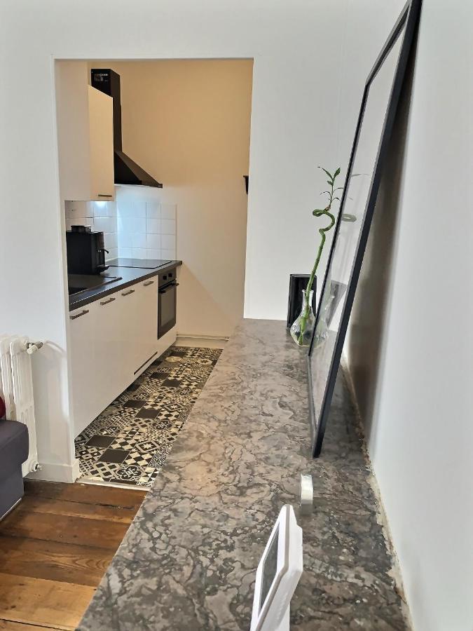 Apartament Wonderhost, Superbes Volumes Et Charme De L'Ancien Pau Zewnętrze zdjęcie