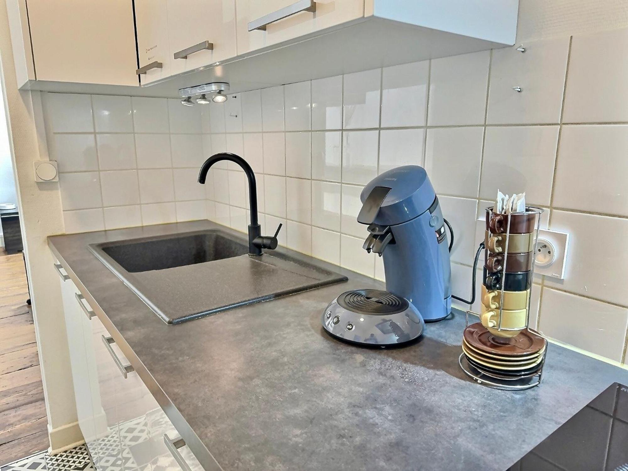 Apartament Wonderhost, Superbes Volumes Et Charme De L'Ancien Pau Zewnętrze zdjęcie